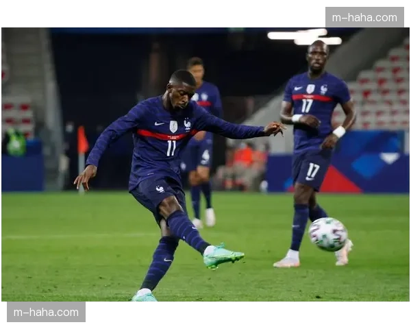 开球直接踢出边线战术兴起，巴黎经验传入英超