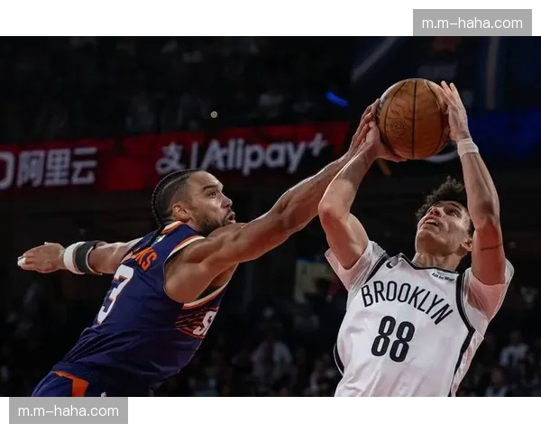 篮网特拉奥雷17分曼恩得分挂零 替补席贡献不均影响比赛走势